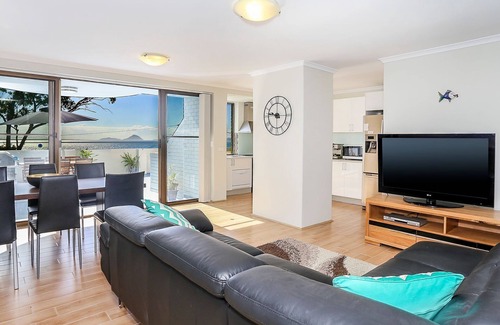 Soldiers Point Apartamento | The Point 10, 5-7 Mitchell St - stunning water views