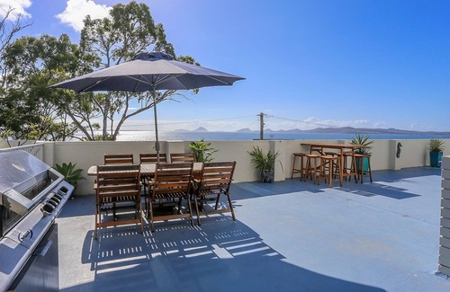 Soldiers Point Apartamento | The Point 10, 5-7 Mitchell St - stunning water views