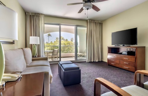 Poipu Complejo | The Point at Poipu - Many Dates Available! - Hosted by Travelscowt