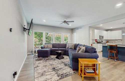 Union Pier Casa | The Point on Williams Court