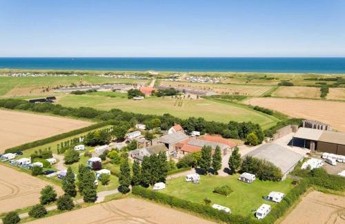 Irstead Casa | The Pollywiggle, Waxham, nr Sea Palling, Dog friendly, Private path to the beach