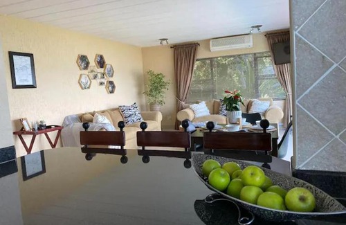 Belmont Heights Cama Y Desayuno | The Polo Inn