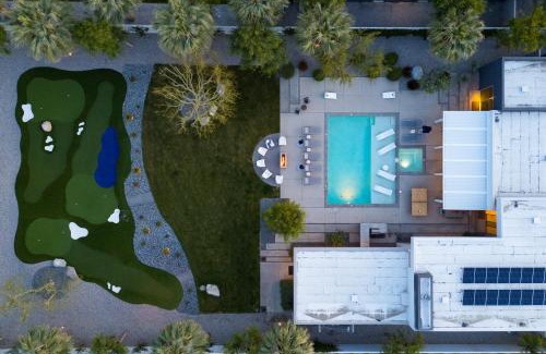 La Quinta Casa | The Polo Villas by AvantStay Modern Oasis Near Empire Polo Club