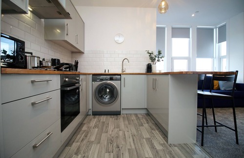 Caerau Apartamento | ◑2 Bedroom◑Sleeps8◑Close to the city◑Parking◑WiFi◑