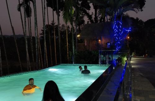 Madikeri Cama Y Desayuno | The Pool Villa Coorg