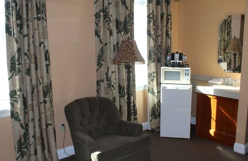 Port St. Joe Hotel | The Port Inn and Cottages, Ascend Hotel Collection