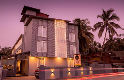 Vagator Hotel | The Porto by Lagom vagator goa near ozran beach
