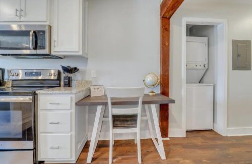 Statesboro Apartamento | The Post Suite - above Bull & Barrel Close to GSU