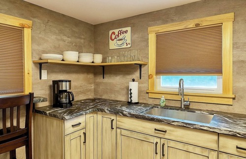 Potomac Casa | The Potomac Nook - A Rustic Stay Near Blackfoot River
