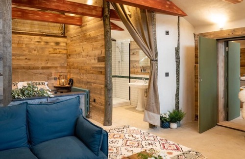 Maidstone Cabina | The Potting Shed