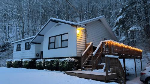 Prattsville Casa | The Pratt Rock House