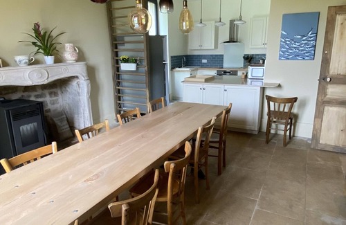 Touillon Casa | The Presbytery, Spacious Family Home for 10 People, 4 Bedrooms