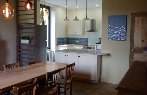 Touillon Casa | The Presbytery, Spacious Family Home for 10 People, 4 Bedrooms