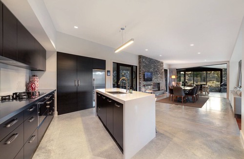 Kawarau Falls Casa | The Preserve Jacks Point - Hosted by NZSIR Luxury Rental Homes