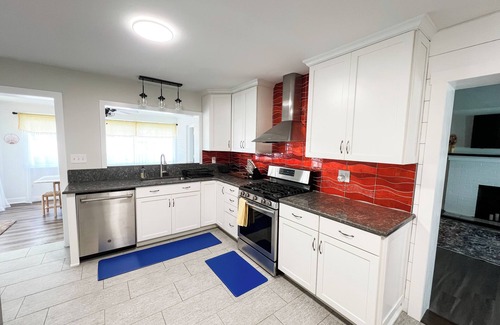 Leonardtown Casa | The Primary House - A Charming 3 Bedroom House in Leonardtown, MD