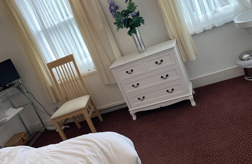 Reigate Casa | The Prince of Wales