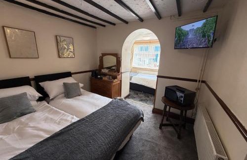 Princetown Cama Y Desayuno | The Prince of Wales Inn - Tredegar