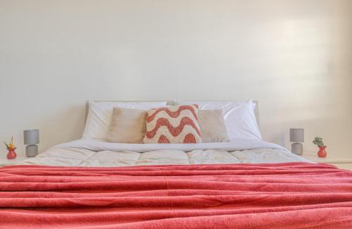 San Faustino-Madonnina-Quattroville Apartamento | The Purple House between Modena and the Ferrari Museum