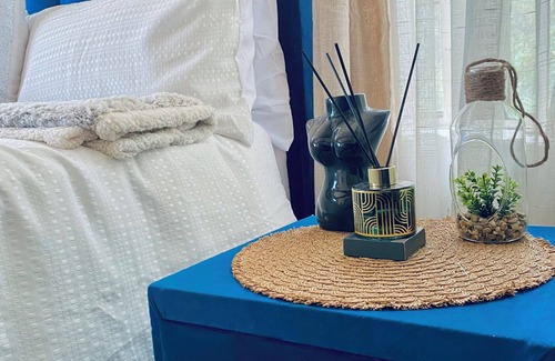 Ekurhuleni Cama Y Desayuno | The Q’s Guest suite