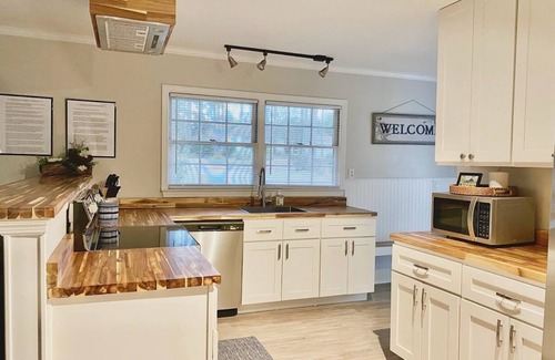 Thomasville Casa | The Quail's Nest! Convenient to downtown, quiet and fully remodeled!