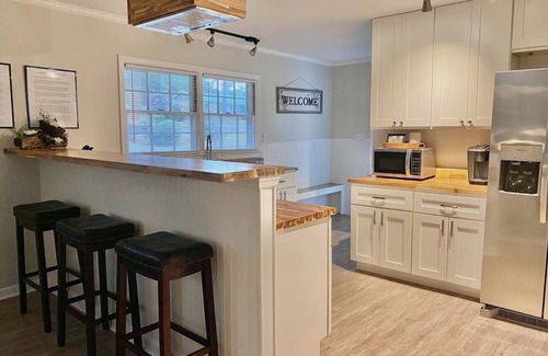Thomasville Casa | The Quail's Nest! Convenient to downtown, quiet and fully remodeled!