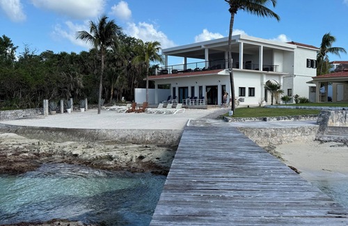 Costa Maya Villa | Cozumel Beach House Villa Debra Luxury Ocean Front Million Dollar View duerme 14