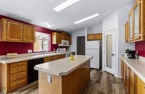 Central Oregon Casa | The Quiet Inn: Close to U of O/Autzen