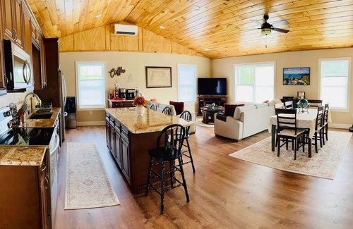 Carlisle Casa | The Quiet Nest Luxury Loft