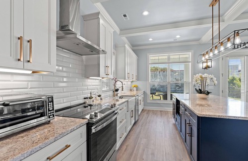 Atlantic Beach Casa | The Quiet Storm - Walk to Beach - 4BR/3BA - 3 Living Areas