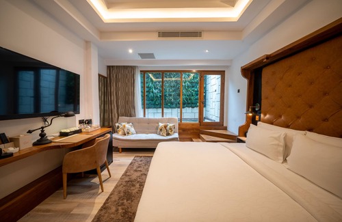 Kandy Hotel | The Radh Hotel