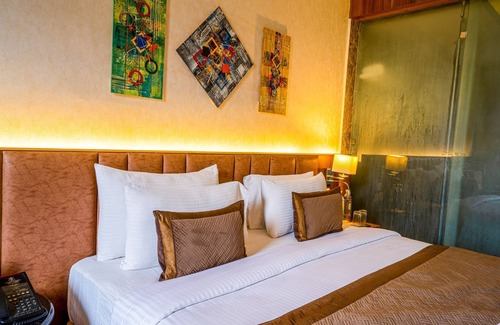Gorakhpur Hotel | The Radiant Resort
