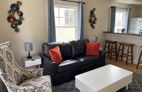 Raynolds Addition Apartamento | The Railroad Apartment