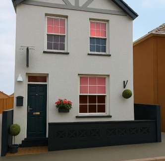 Colchester Casa | The Railway Sleeper Lodge