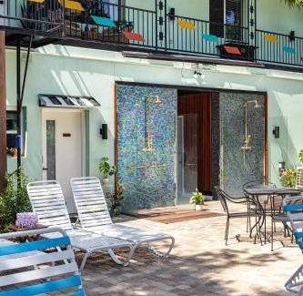 Bywater Cama Y Desayuno | The Railyard NOLA - Adult Only, Clothing Optional Pool
