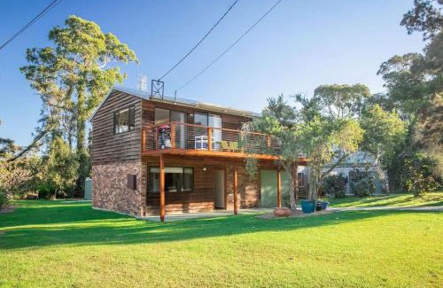 Bawley Point Casa | The Rainbow Lorikeet Verandah