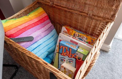 Iwade Casa | The Rainbow Retreat by Sheppey Stays