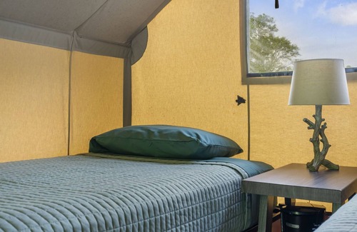 Peace Valley Alquiler De RV | The Rainer- our smallest accommodation