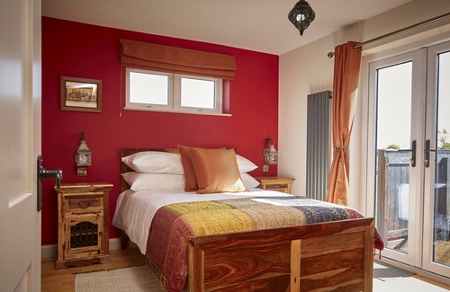 Fitling Cabina | THE RAJ, pet friendly, character holiday cottage in Burton Pidsea