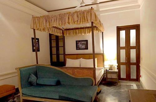 Raypur Complejo | The Rajbari Bawali