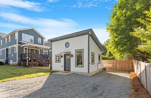 Southwest Raleigh Casa | The Raleigh Nook - near Lenovo Center & Fairground