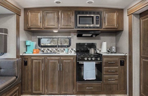 Visalia Casa | The Ranch Camper | Easy Camp Experience near Town!