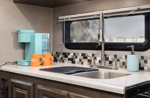Visalia Casa | The Ranch Camper | Easy Camp Experience near Town!