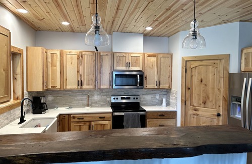 Lakeside Cabina | The Ranch House on Flathead Lake