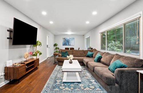 Collier Heights Casa | The Ranch on 703