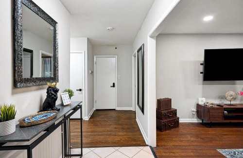Collier Heights Casa | The Ranch on 703