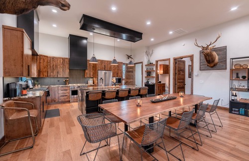 Mountain Home Cabina | The Range at Glo-Rock Ranch