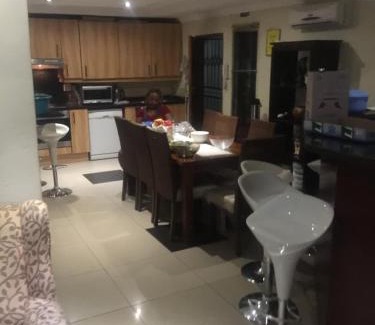 Greater Johannesburg Metropolitan Area Casa | The Raps Guesthouse