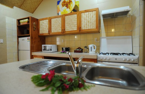 Rarotonga Hotel | The Rarotongan Beach Resort & Lagoonarium