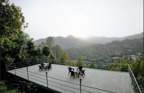 Kaul Casa | The Rasberry Homestay Villa