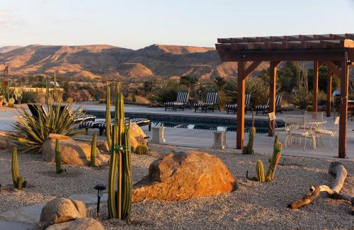 Pioneertown Casa | The Raven By The Cohost Company